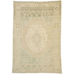 Tapis Oushak turc vintage au style missionnaire monochrome et aux teintes douces et subtiles