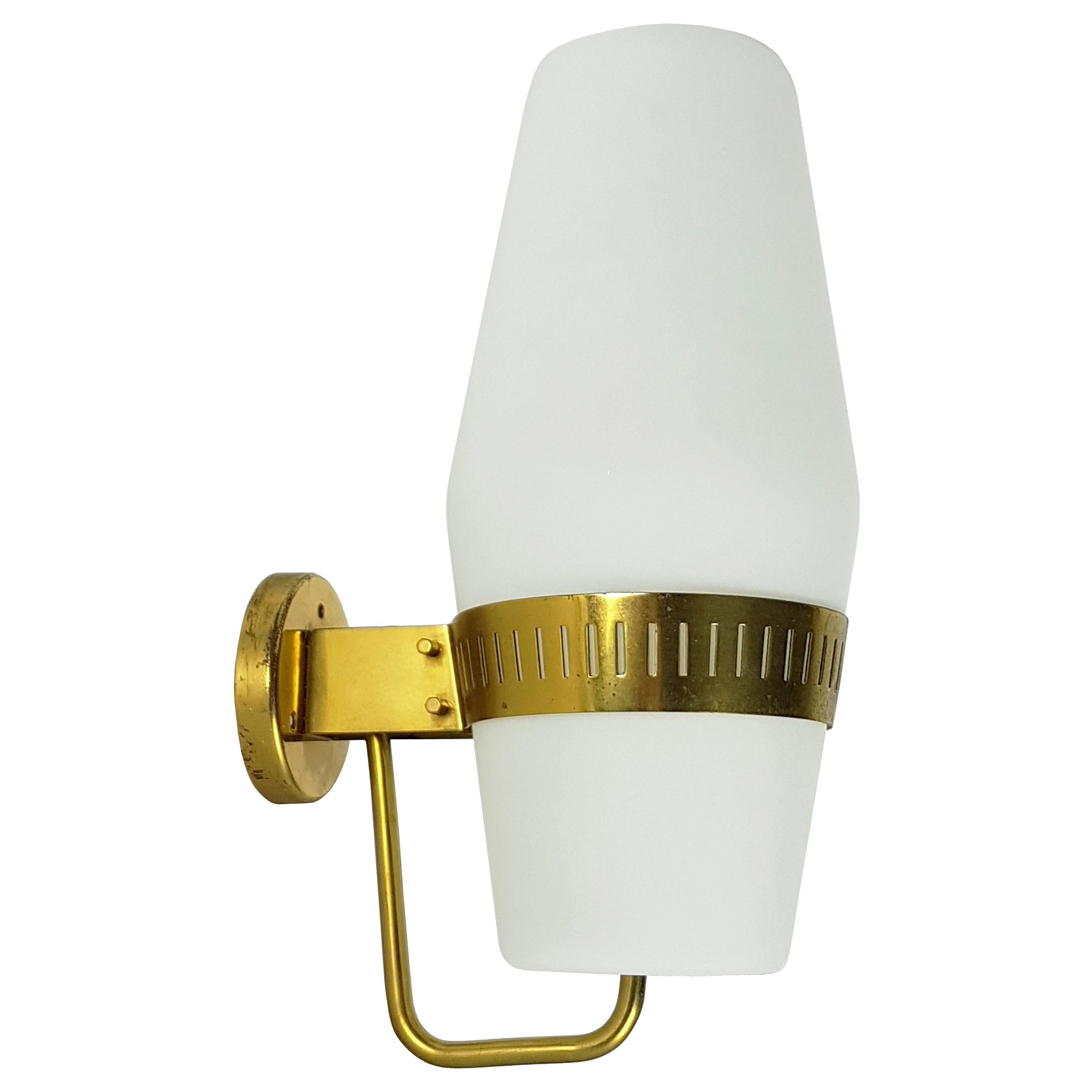 Large Brass and Glass Yellow Label 2078 Sconce from Stilnovo, 1959 For Sale