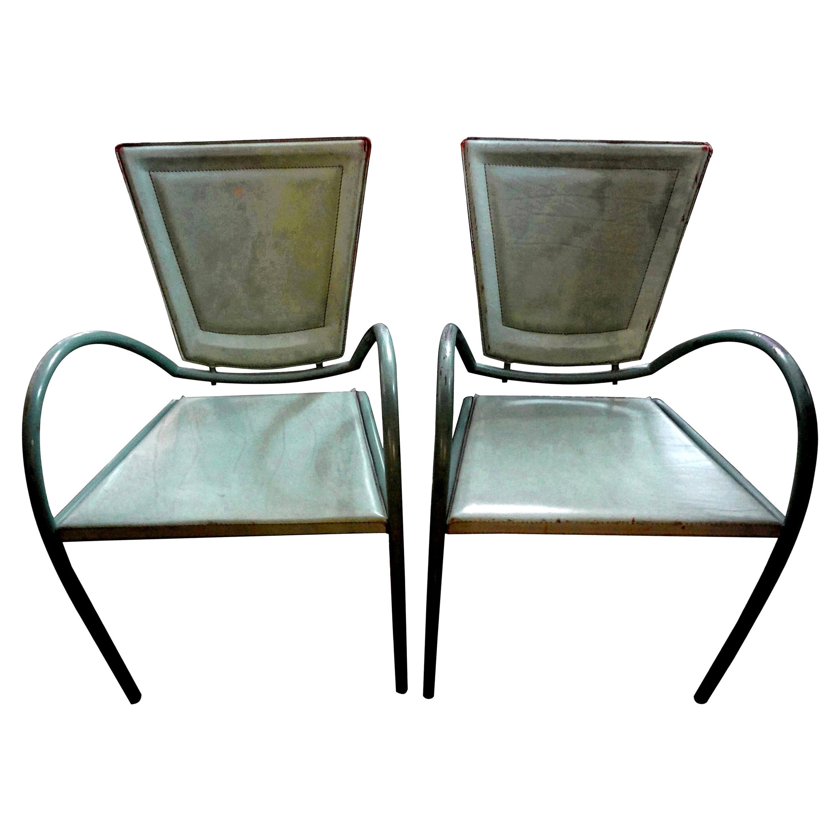 Paar italienische Sawaya- und Moroni-Stühle aus Eisen und Leder aus Eisen und Leder im Angebot