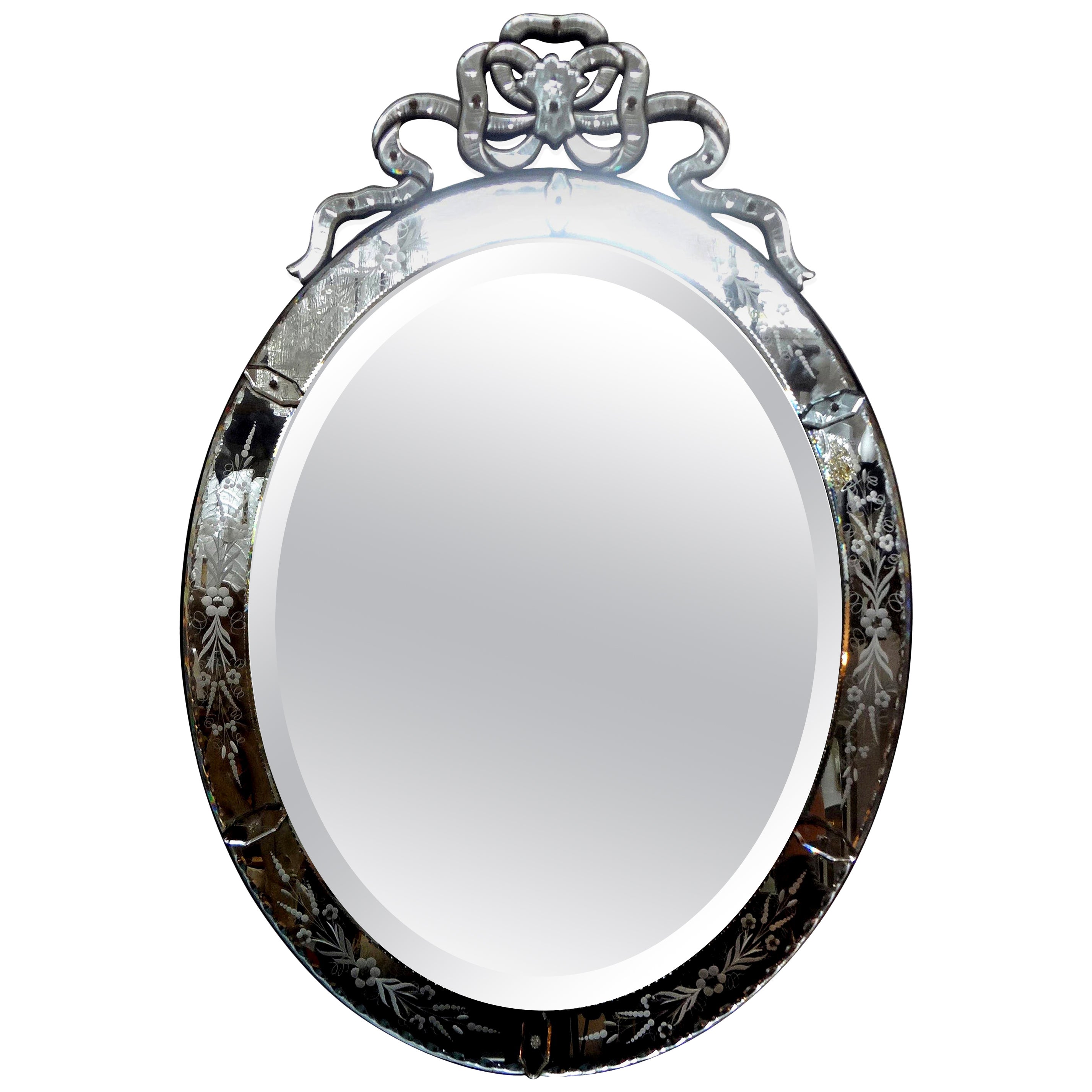 Venetian Mirror With Cookie Accents