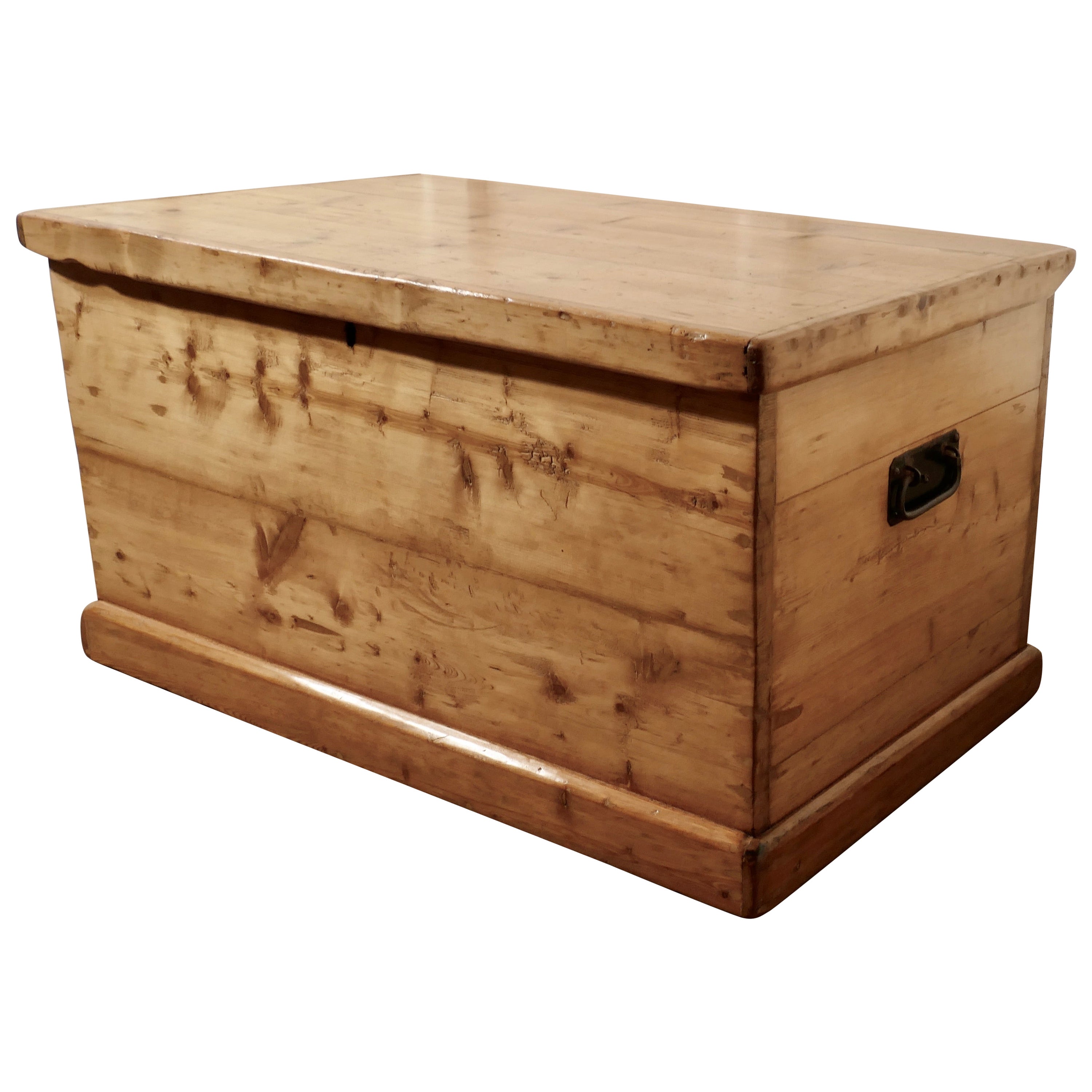 Large Victorian Pine Blanket Box, Coffee Table or Shoe Tidy at 1stDibs