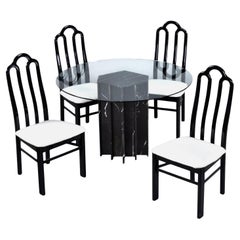 Tavolo da pranzo belga in marmo nero e set di sedie da pranzo asiatiche moderne in lacca nera