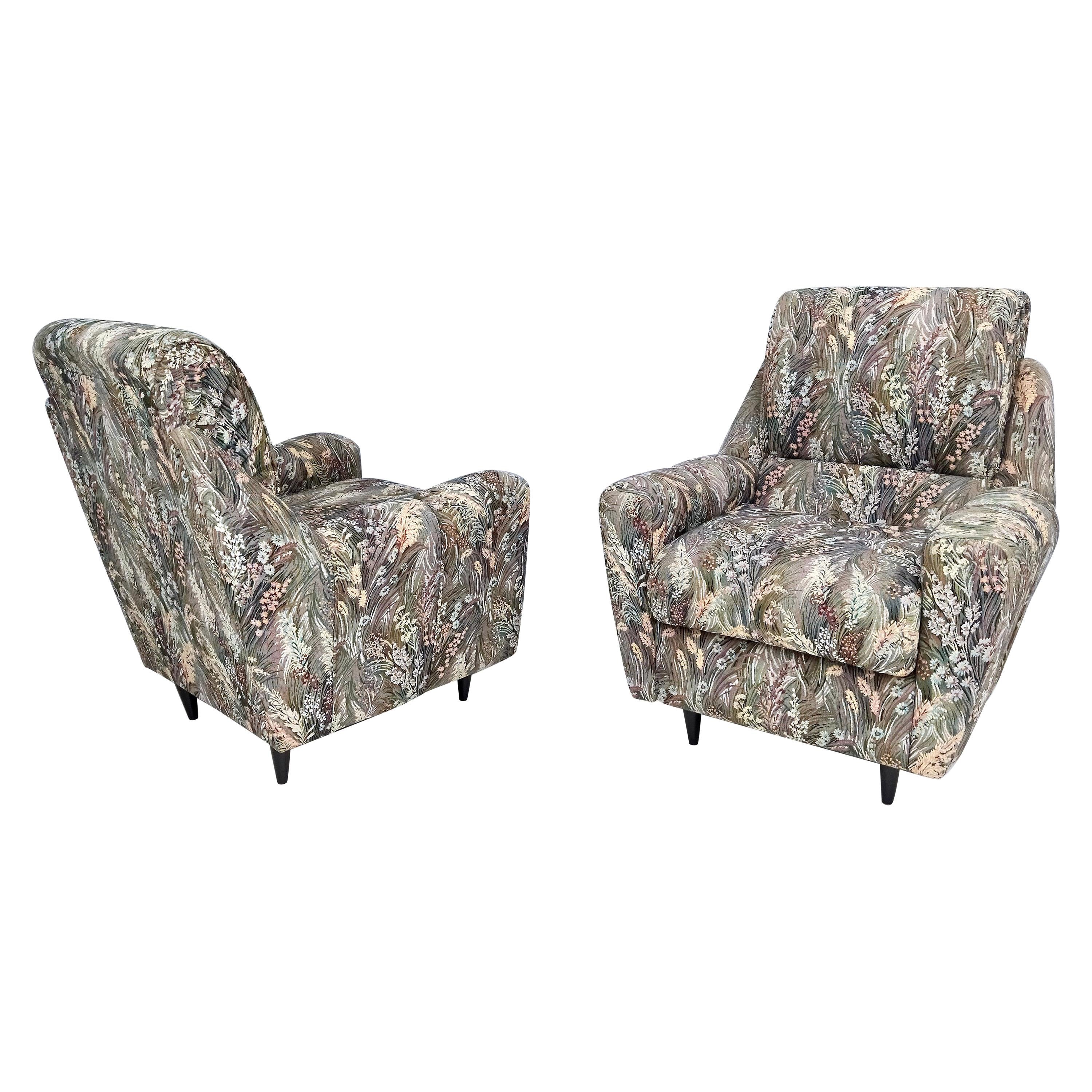 Pair of Vintage High-Quality Patterned Fabric Armchairs, Italy For Sale