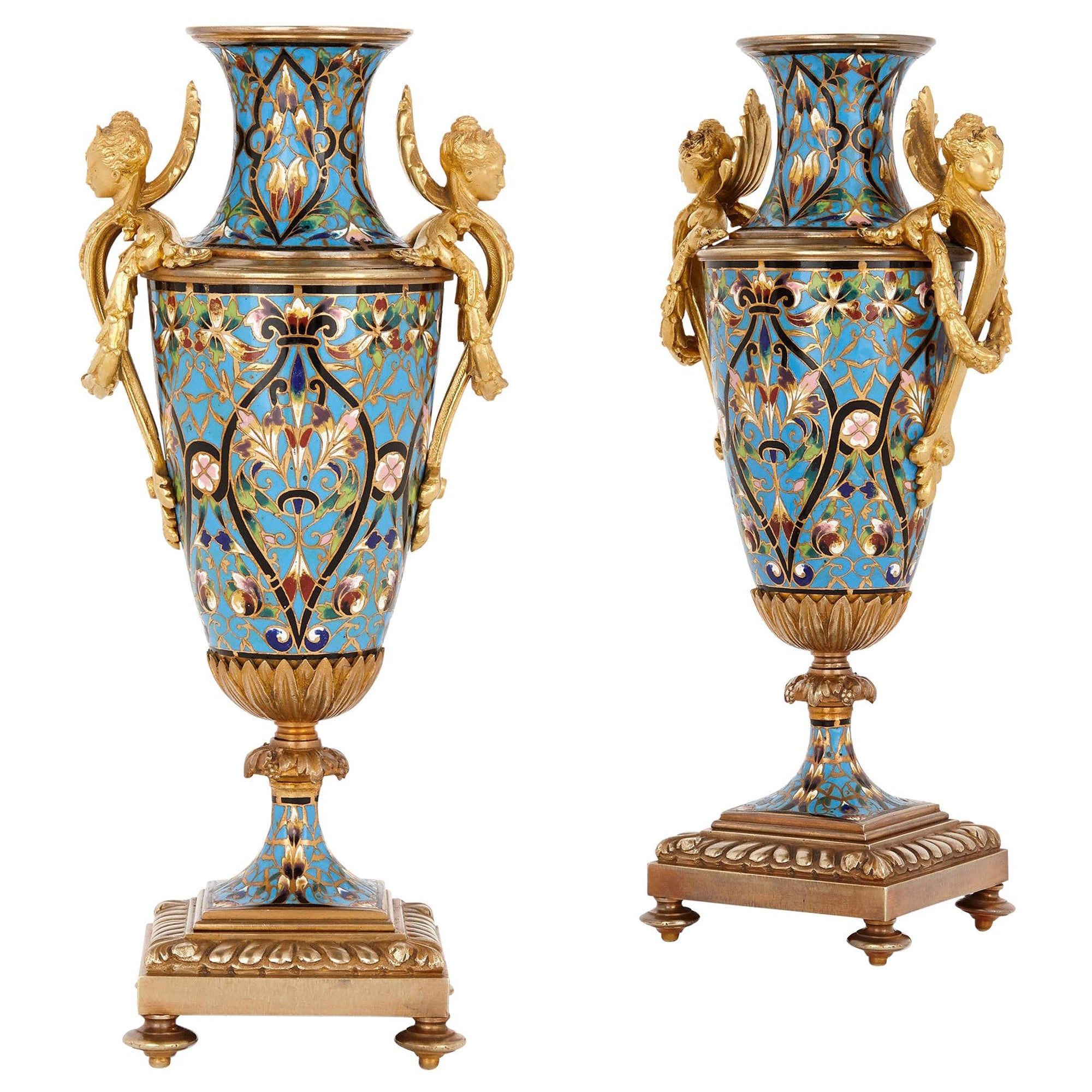 Paire de vases français en émail champlevé et bronze doré en vente
