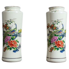 Paire de vases de type Satsuma, tournant des XIXe et XXe siècles