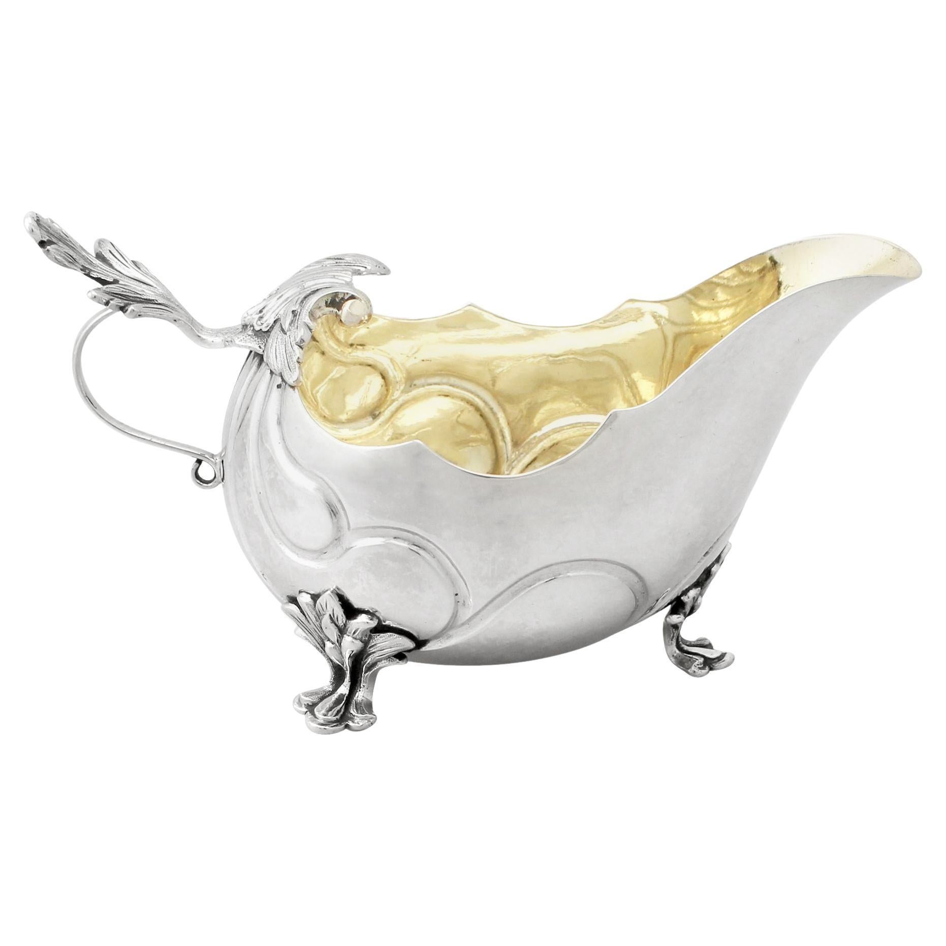 Antiguo bote sueco de plata para crema y salsa de Wigren
