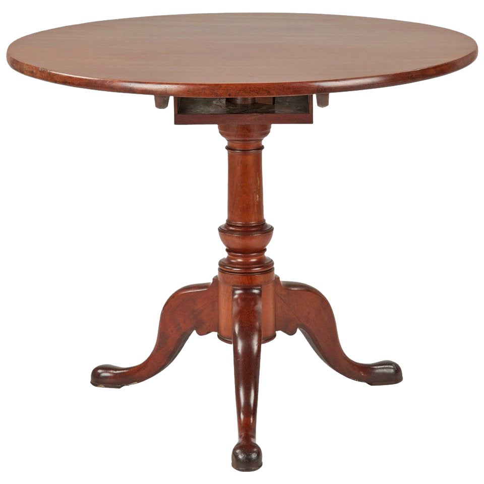 Queen Ann Round TiltTop, Tripod Tea Table in Mahogany, New England