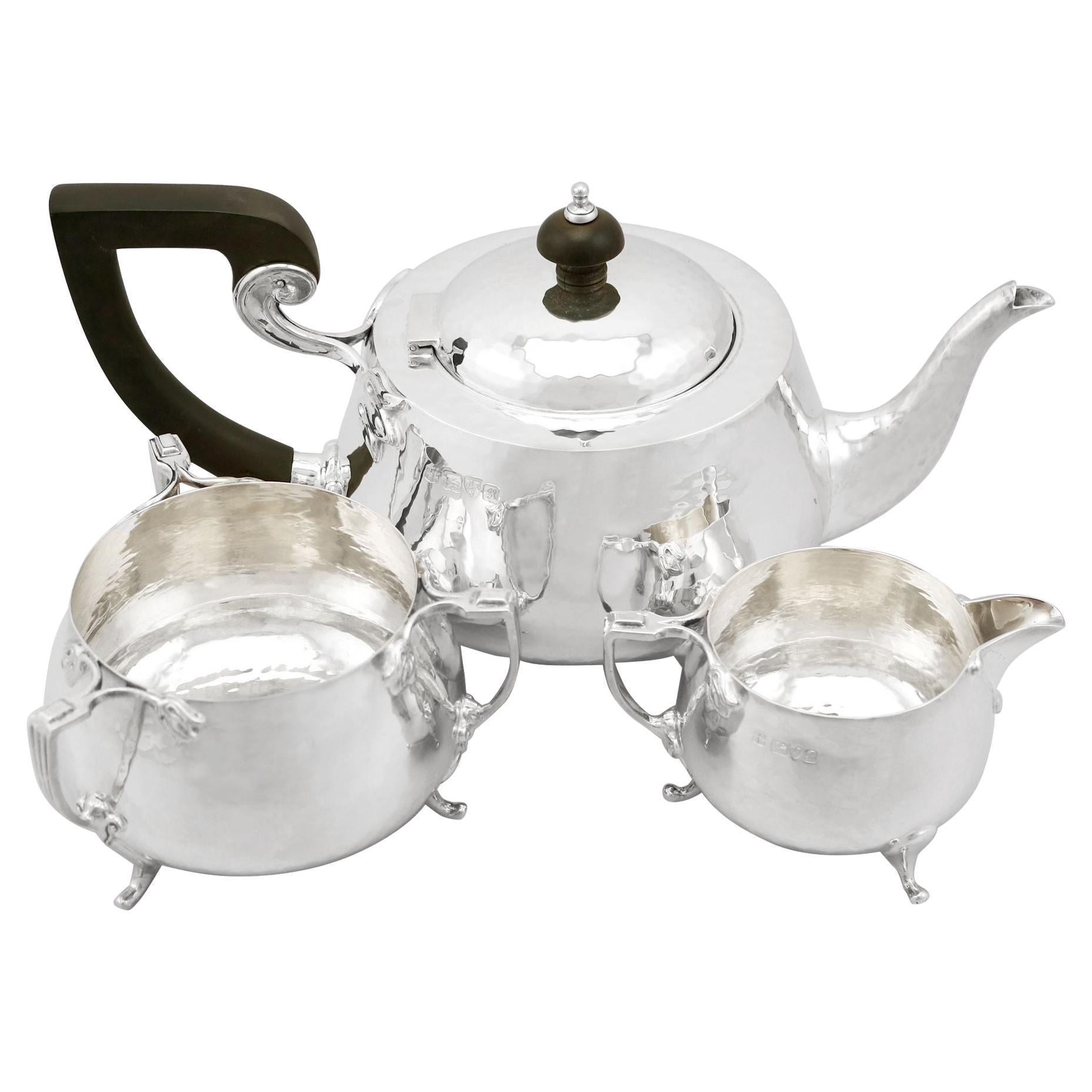 Servicio de té de tres piezas antiguo de plata de ley de estilo Art Nouveau