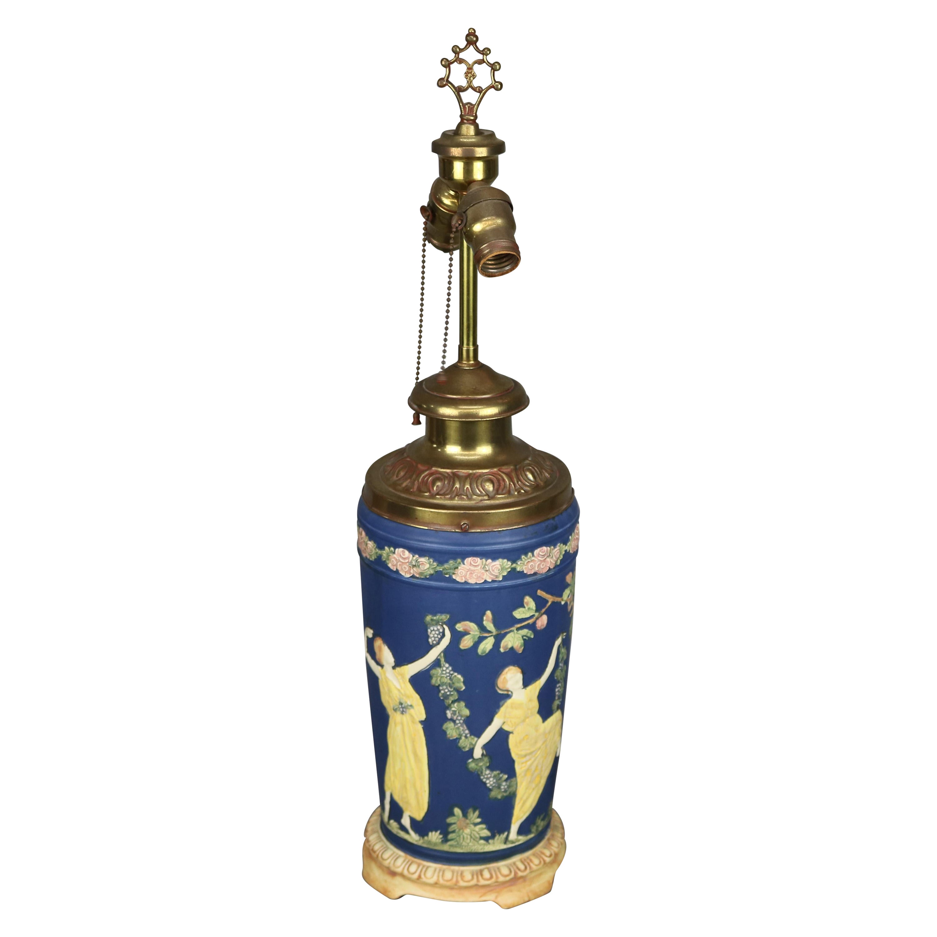 20ième siècle Ancienne base de lampe en poterie d'art classique grecque camée attribuée à Weller, c1930 en vente