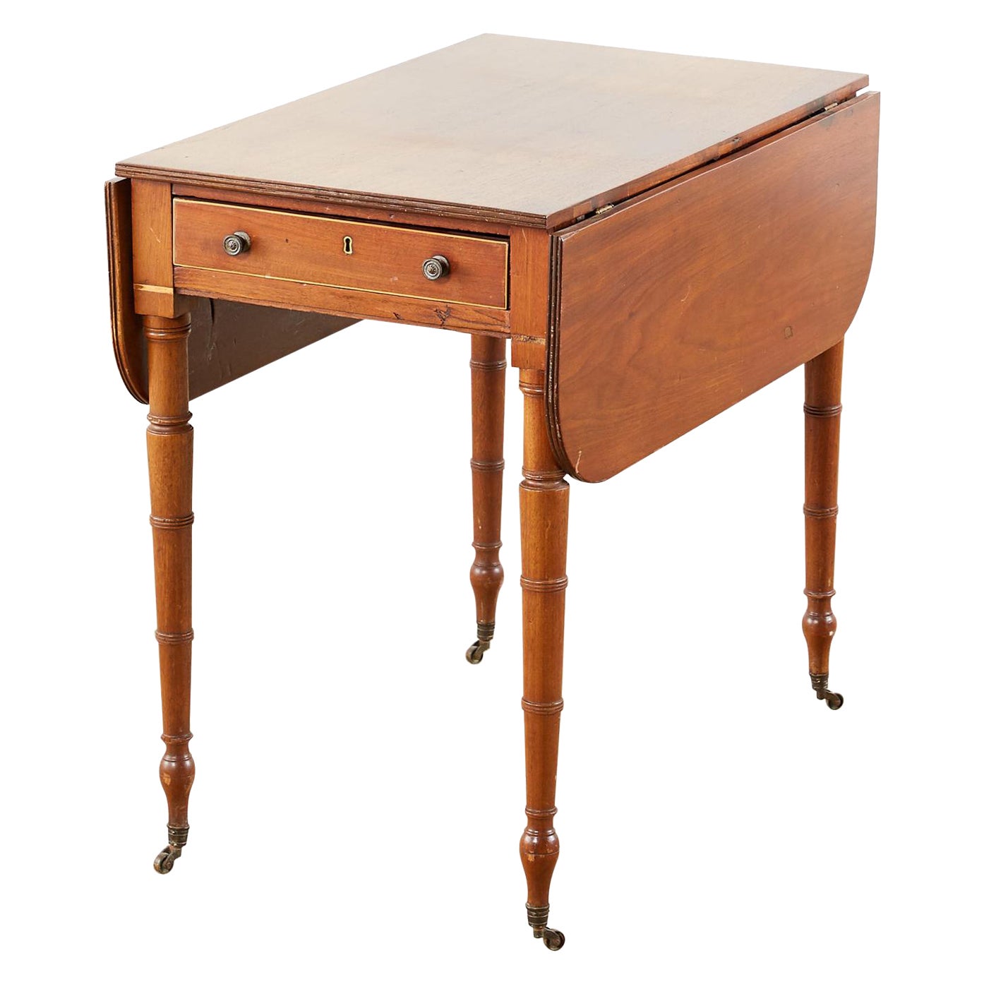 Table à feuilles tombantes Pembroke Regency du 19e siècle