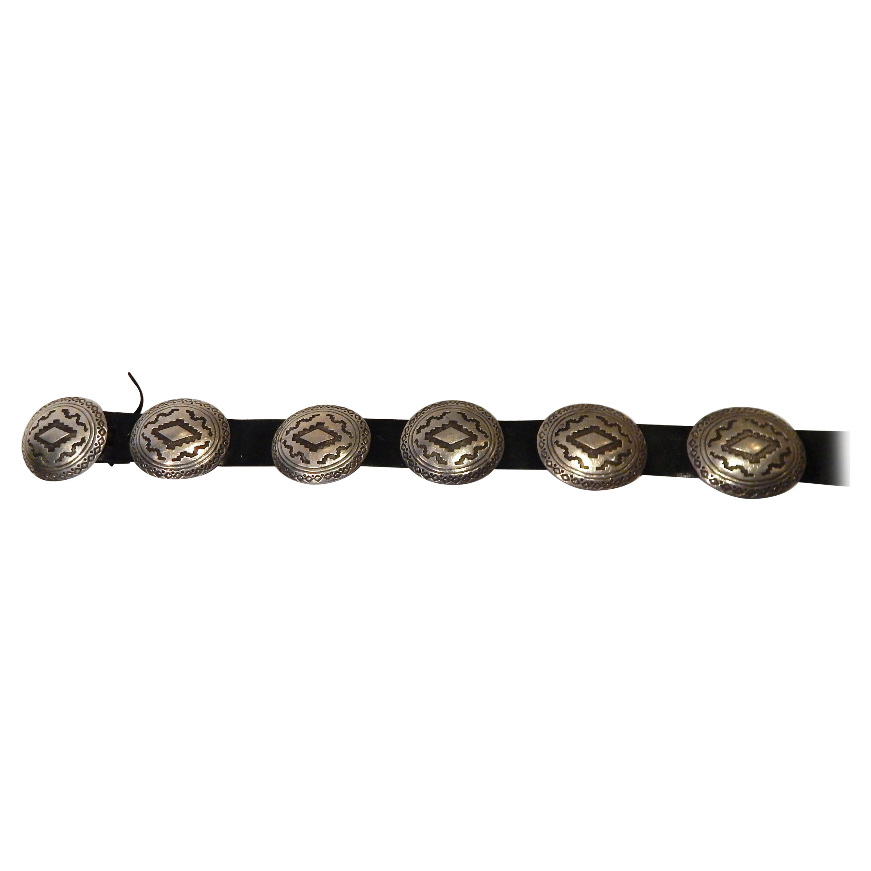 James Shay Navajo Sterling Silver Native American Concho Belt:: Marked JS en vente