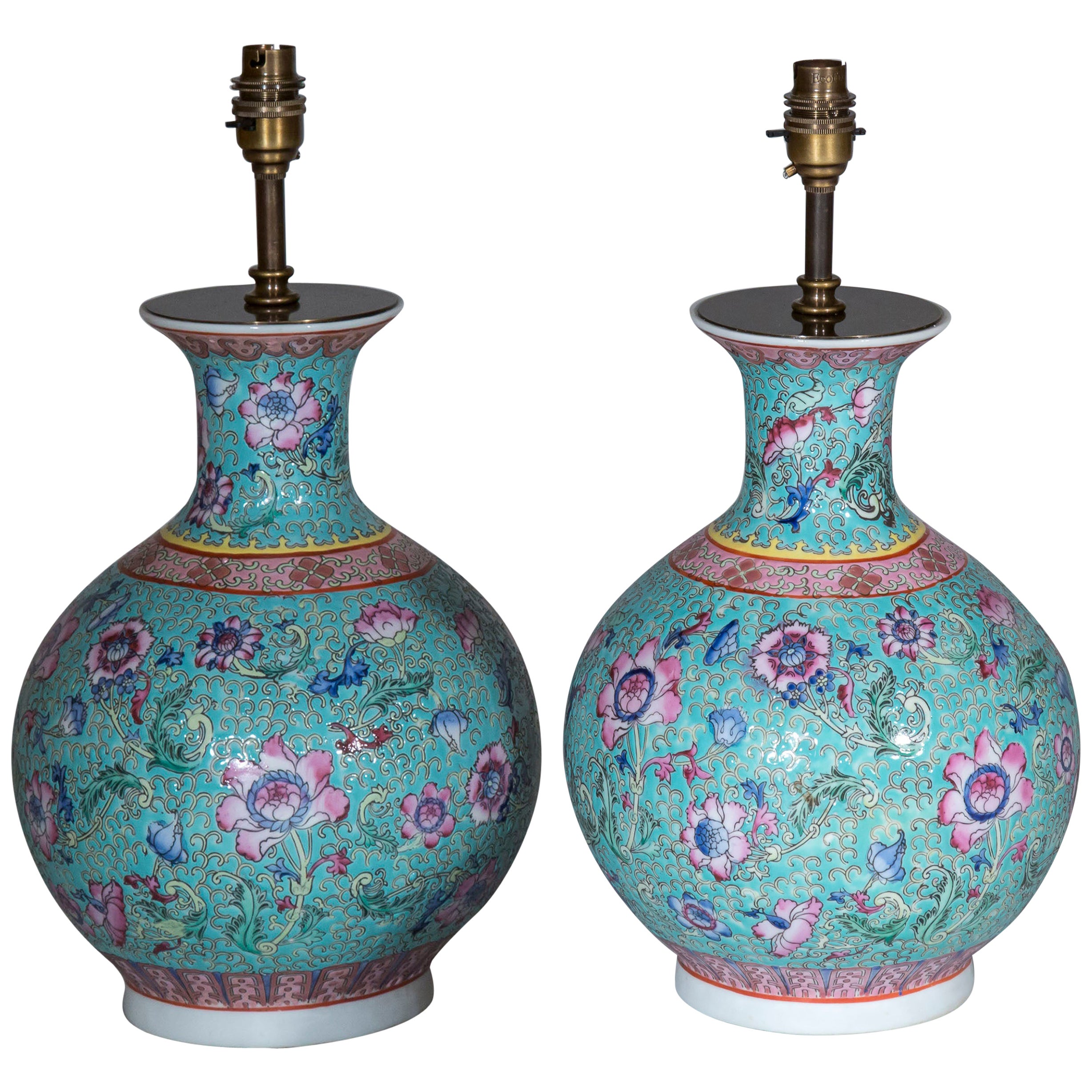 Pair of Cast Bronze Chinoiserie Table Lamps For Sale at 1stDibs