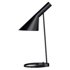 Lampe de table 'AJ Mini' d'Arne Jacobsen en noir pour Louis Poulsen