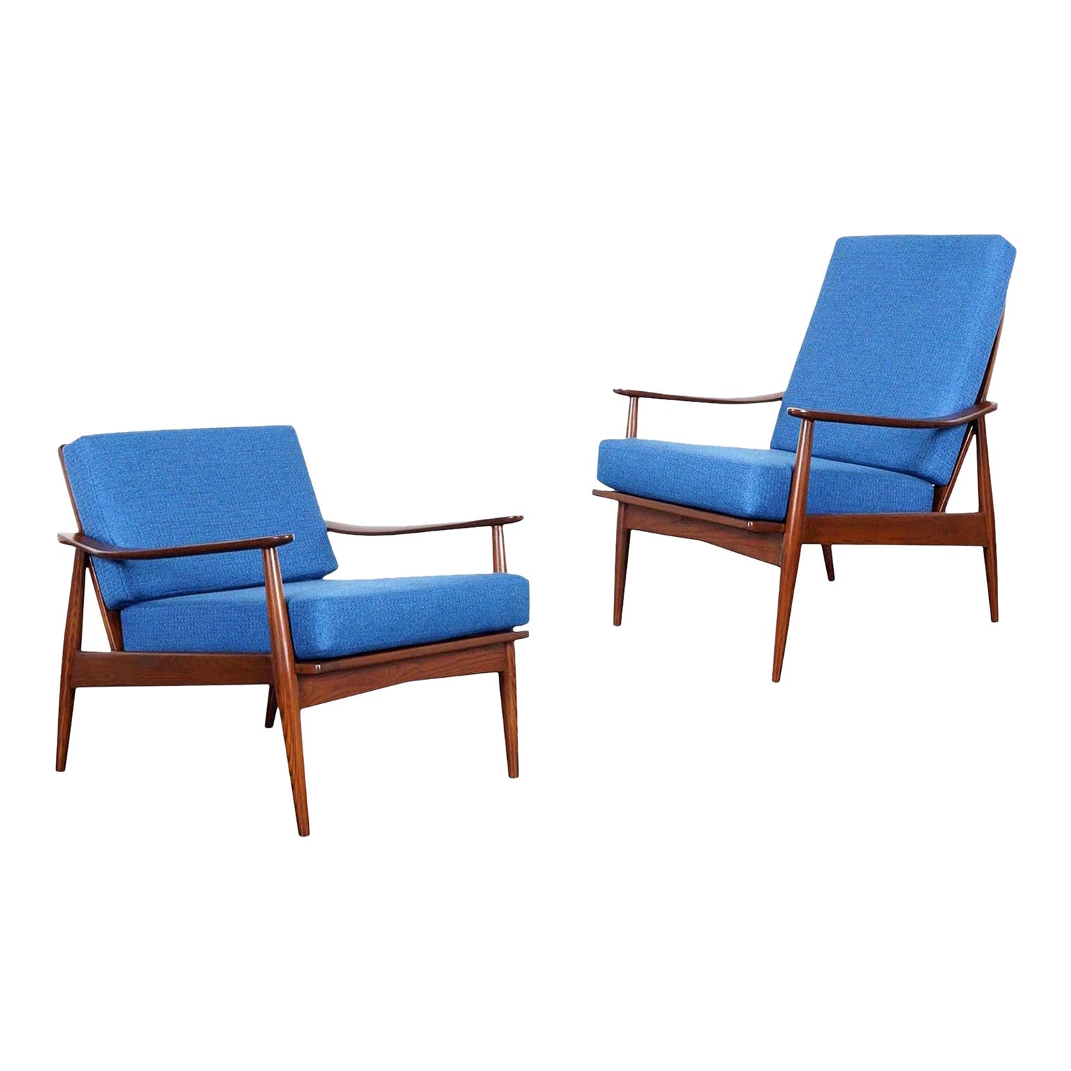 Mid-Century Modern Walnut Lounge Chairs For Sale