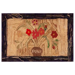 Tapis à capuche américain ancien de 2'3""" x 4'6"