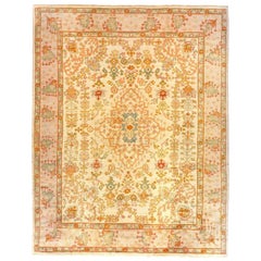 Antiker türkischer Oushak-Deko- orientalischer Oushak-Teppich, großformatig, mit elfenbeinfarbenem Feld