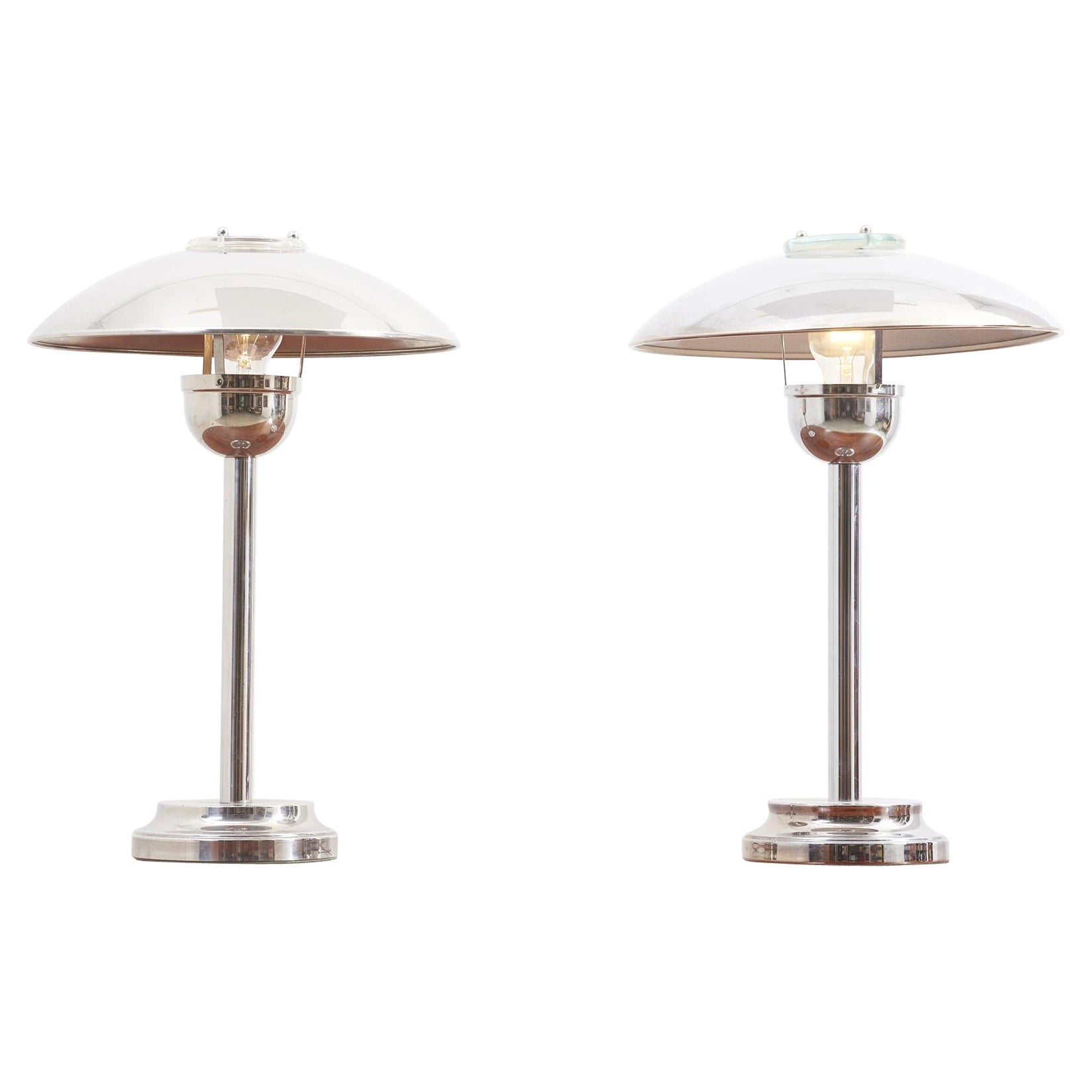 1970er Paar Tischlampen aus poliertem Stahl / Chrom