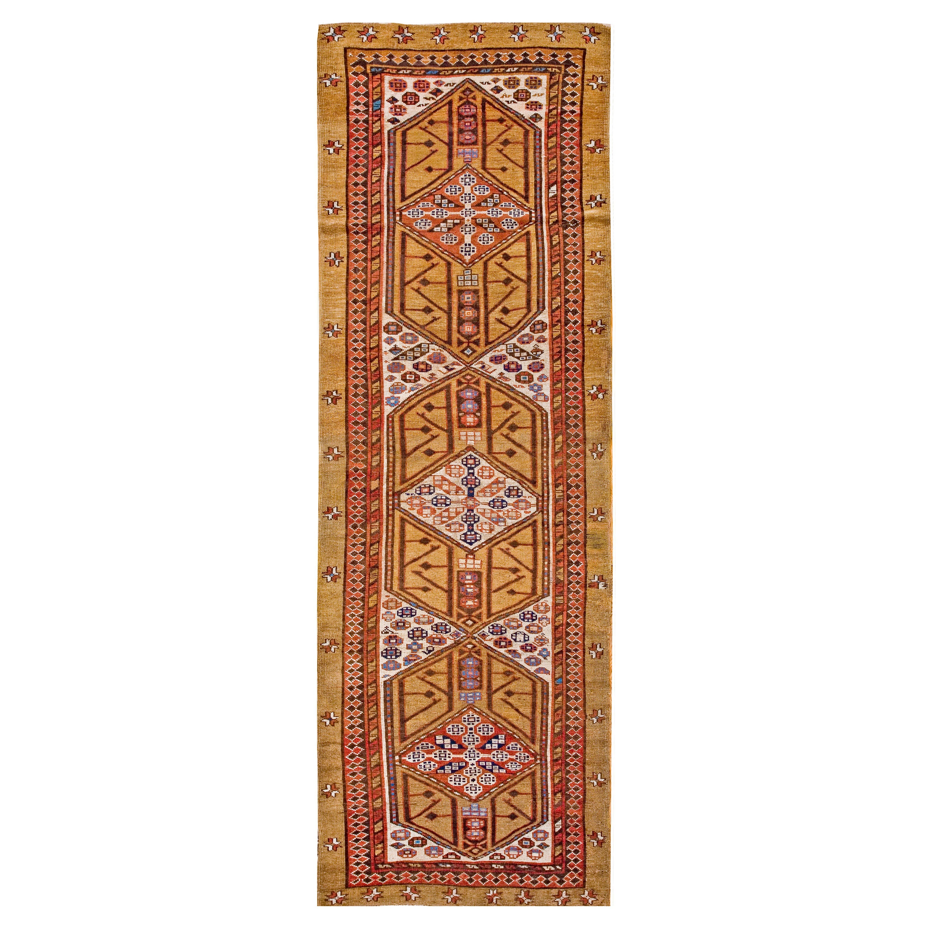 Late 19th Century NW Persian Serab Carpet ( 3' 7" x 10' 8" - 109 x 325 cm ) For Sale