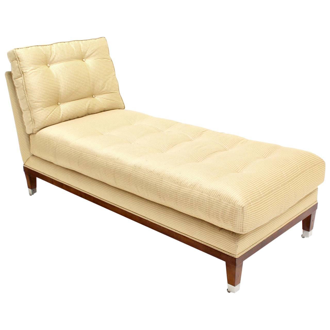 Modern Style Chaise Longue For Sale at 1stdibs