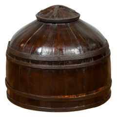 Qing Dynasty dekorative hölzerne Abdeckung mit ungewöhnlicher Form und dunkler Patina
