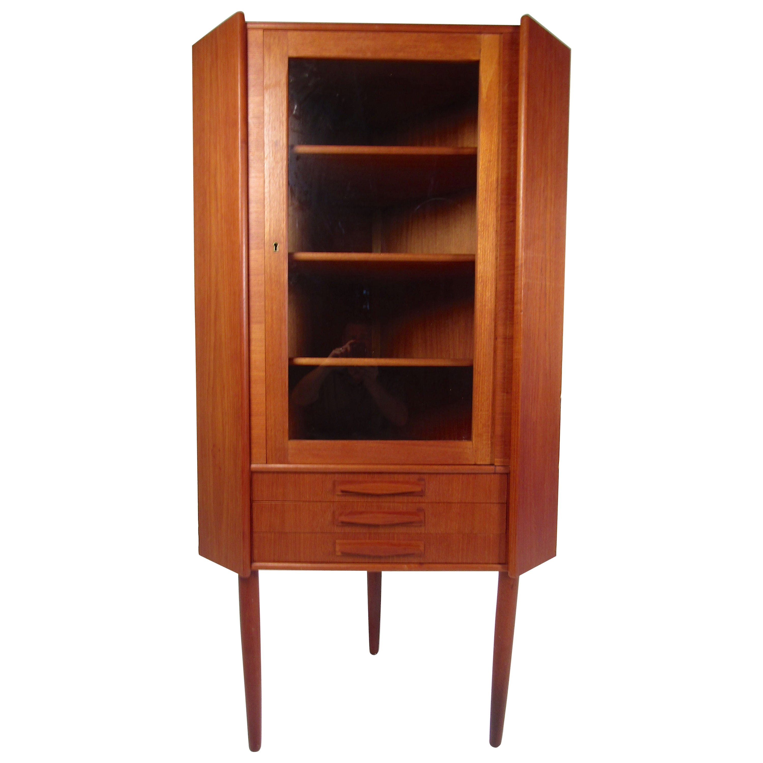MidCentury Modern Neoclassical Corner Display in Walnut Polished to Wax For Sale at 1stDibs