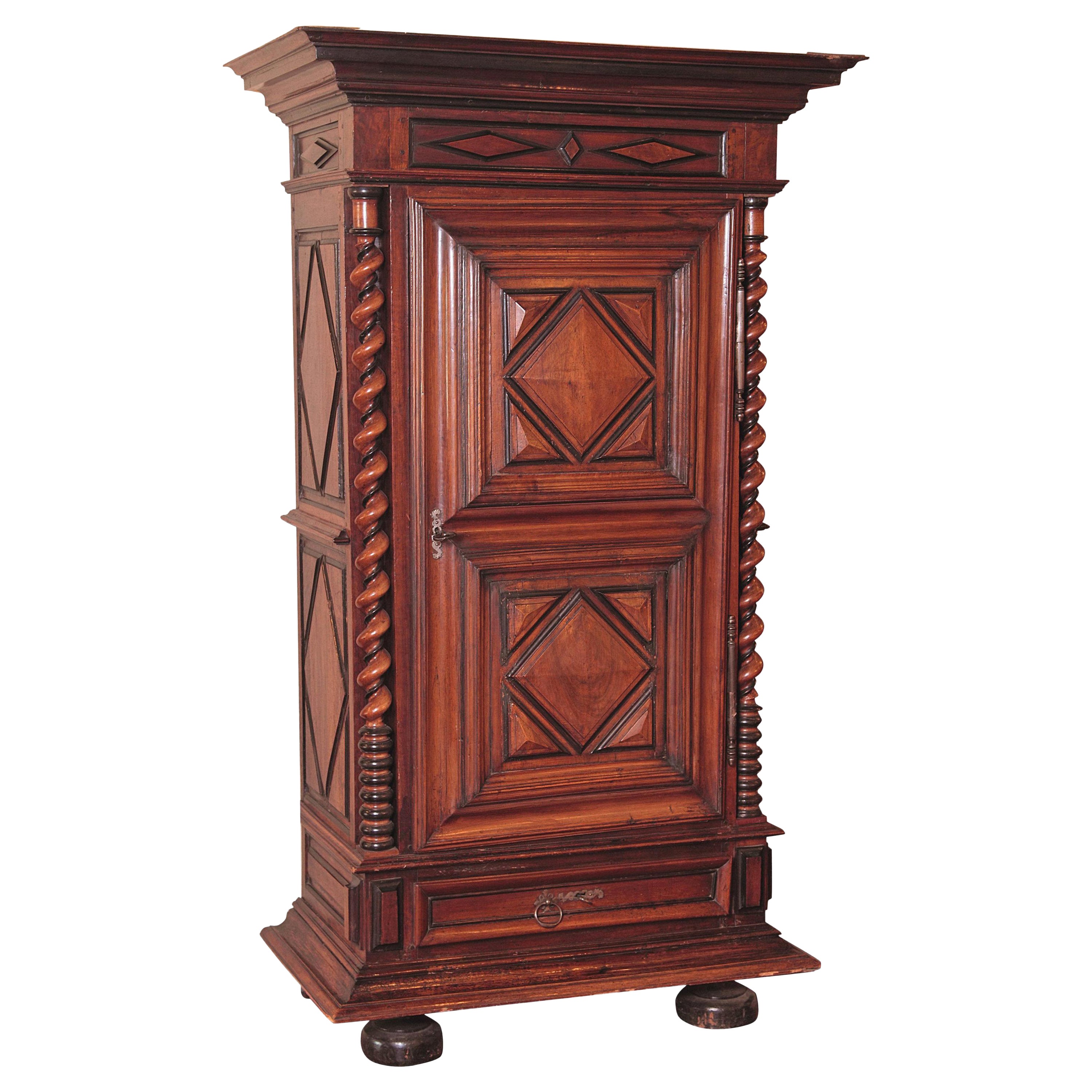 18th Century French Louis XIII Carved Walnut Armoire Bonnetiere from Perigord For Sale