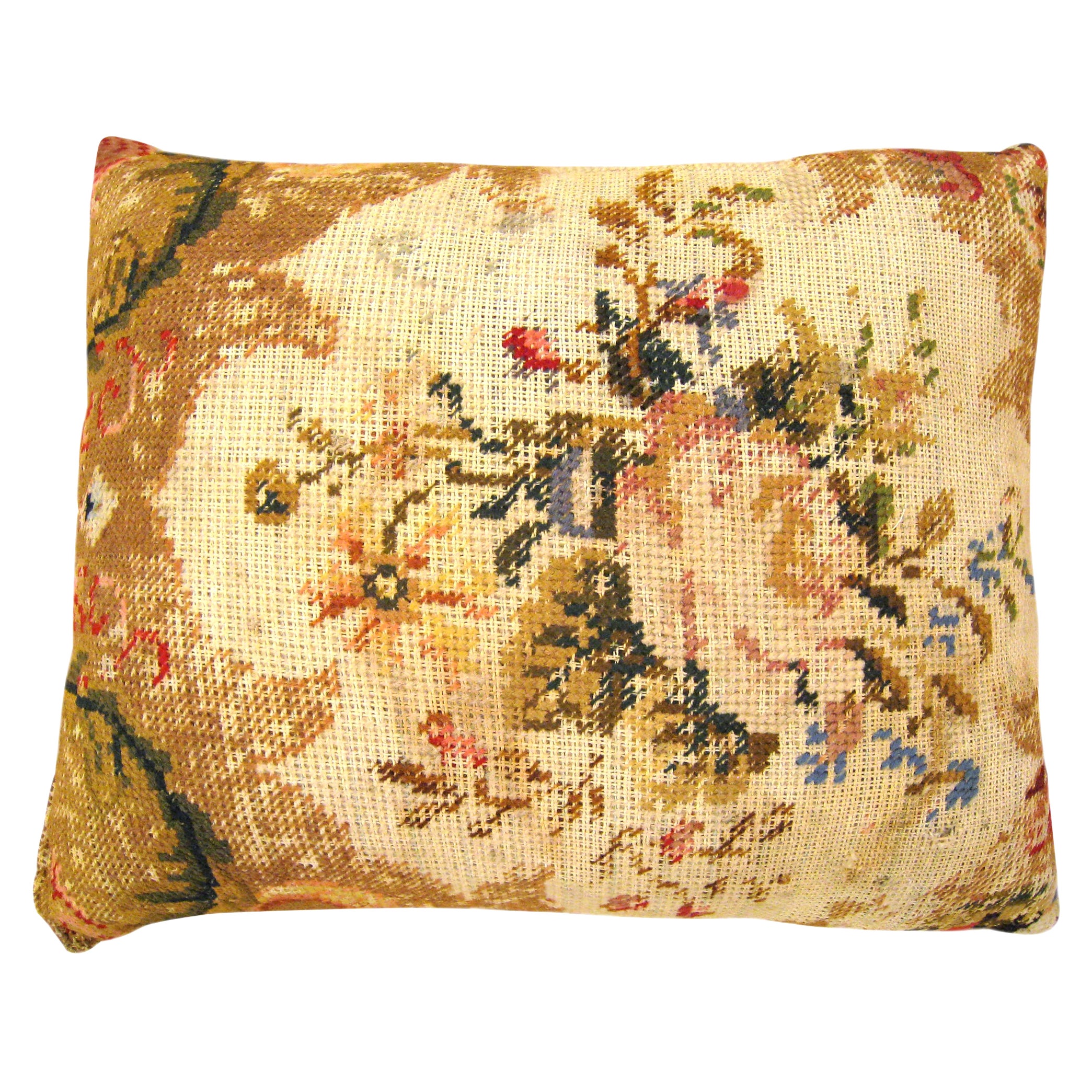 Pair of Vintage Decorative English Needlepoint Pillows For Sale at 1stDibs