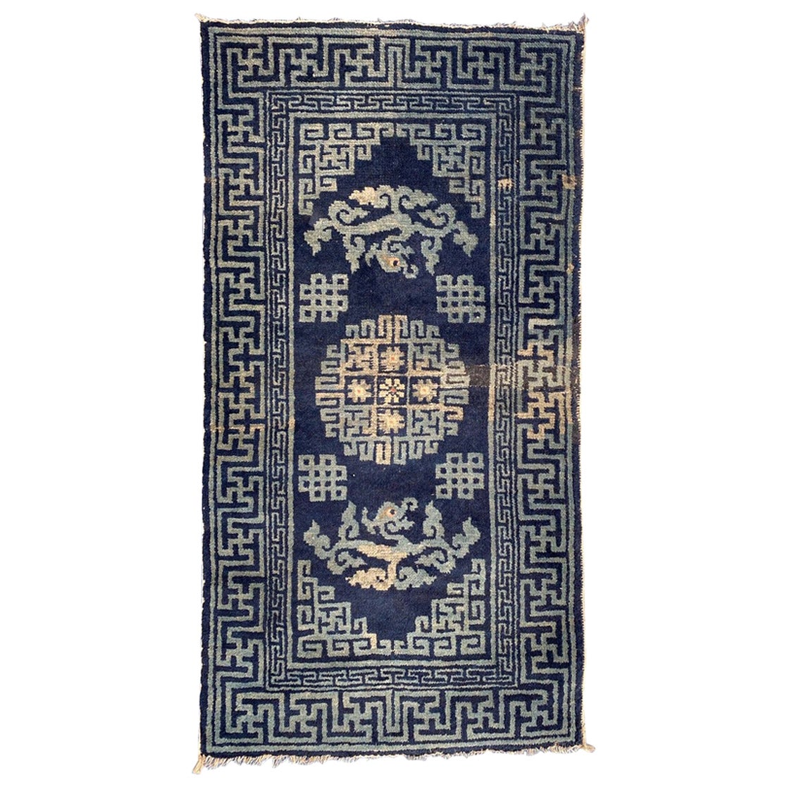 Nice Hand Tufted Round Chinese Hand Tufted Rug For Sale at 1stDibs