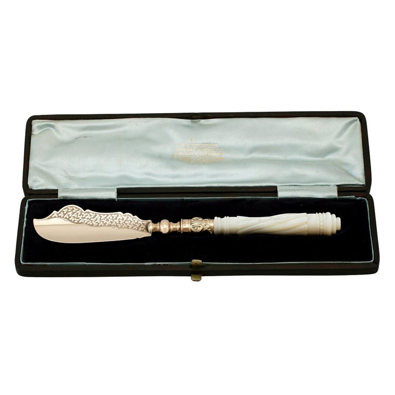 Victorian Gold and Mother of Pearl Handled Butter Knife For Sale