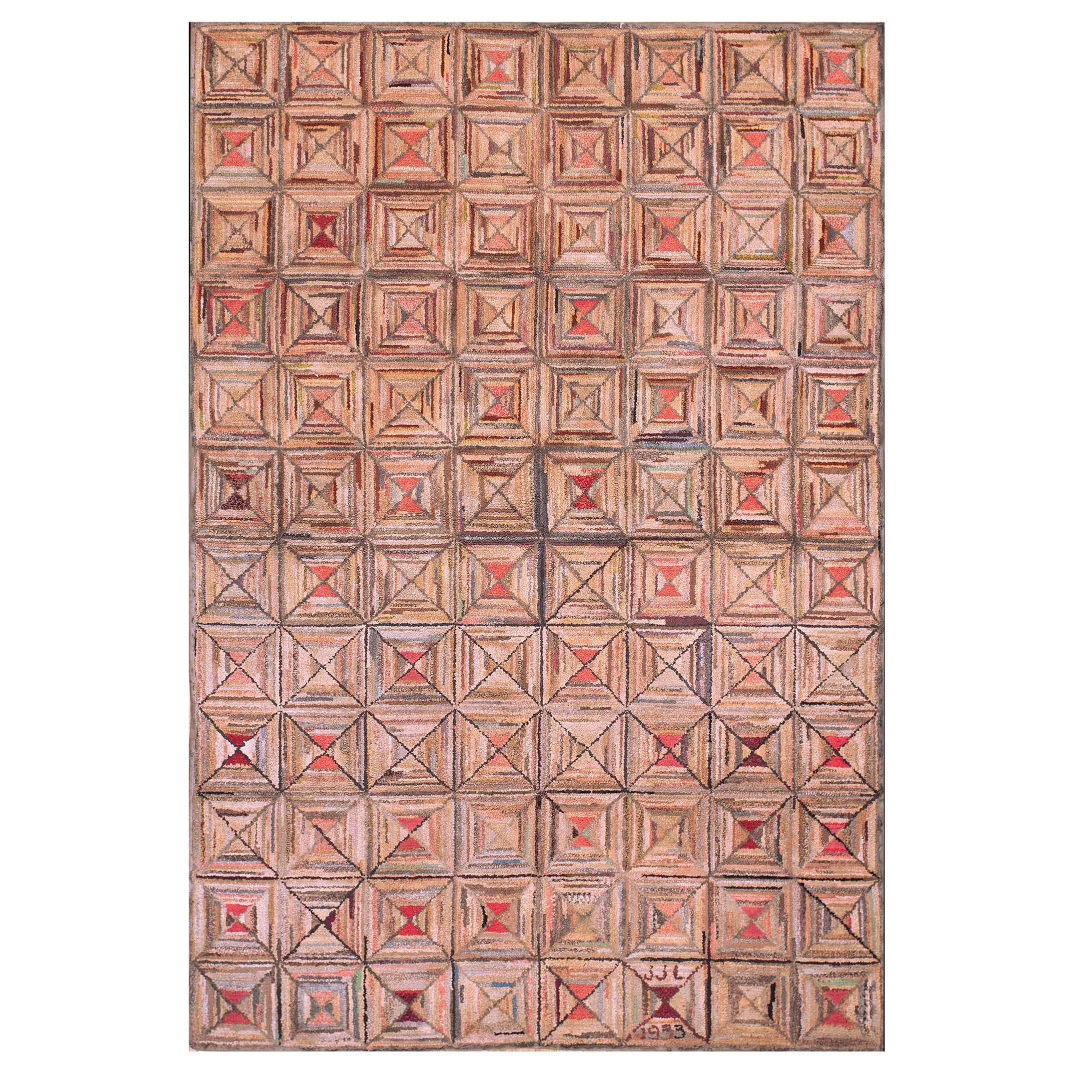 Early 20th Century American Hooked Rug ( 5'6" x 8' - 167 x 244 ) For Sale