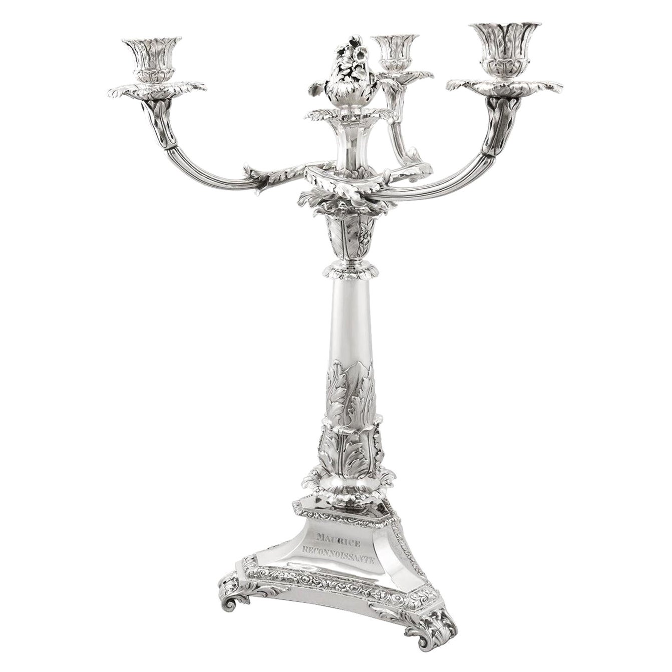 Centre de table de candélabre antique à trois lumières en argent sterling