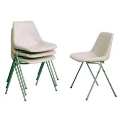 Vintage Hille Chair Designed by Robin Day, Produced in Brazil by L'Atelier, circa 1968