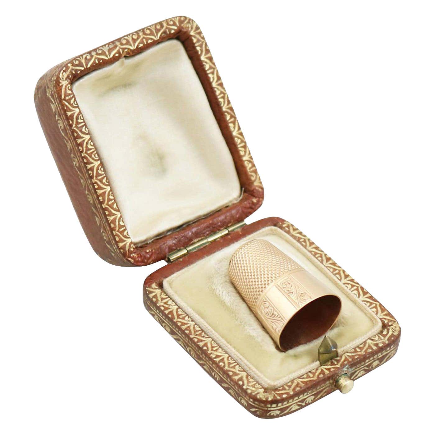 Antique French 1900s Yellow Gold Thimble For Sale at 1stDibs | antique ...