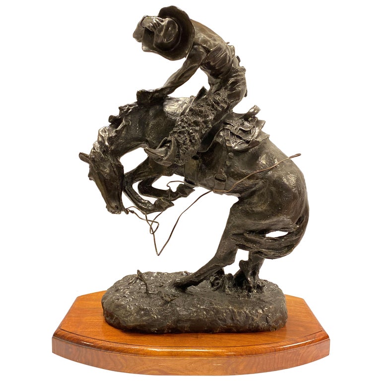 Cowboy sur bronze d'après Remington En vente sur 1stDibs