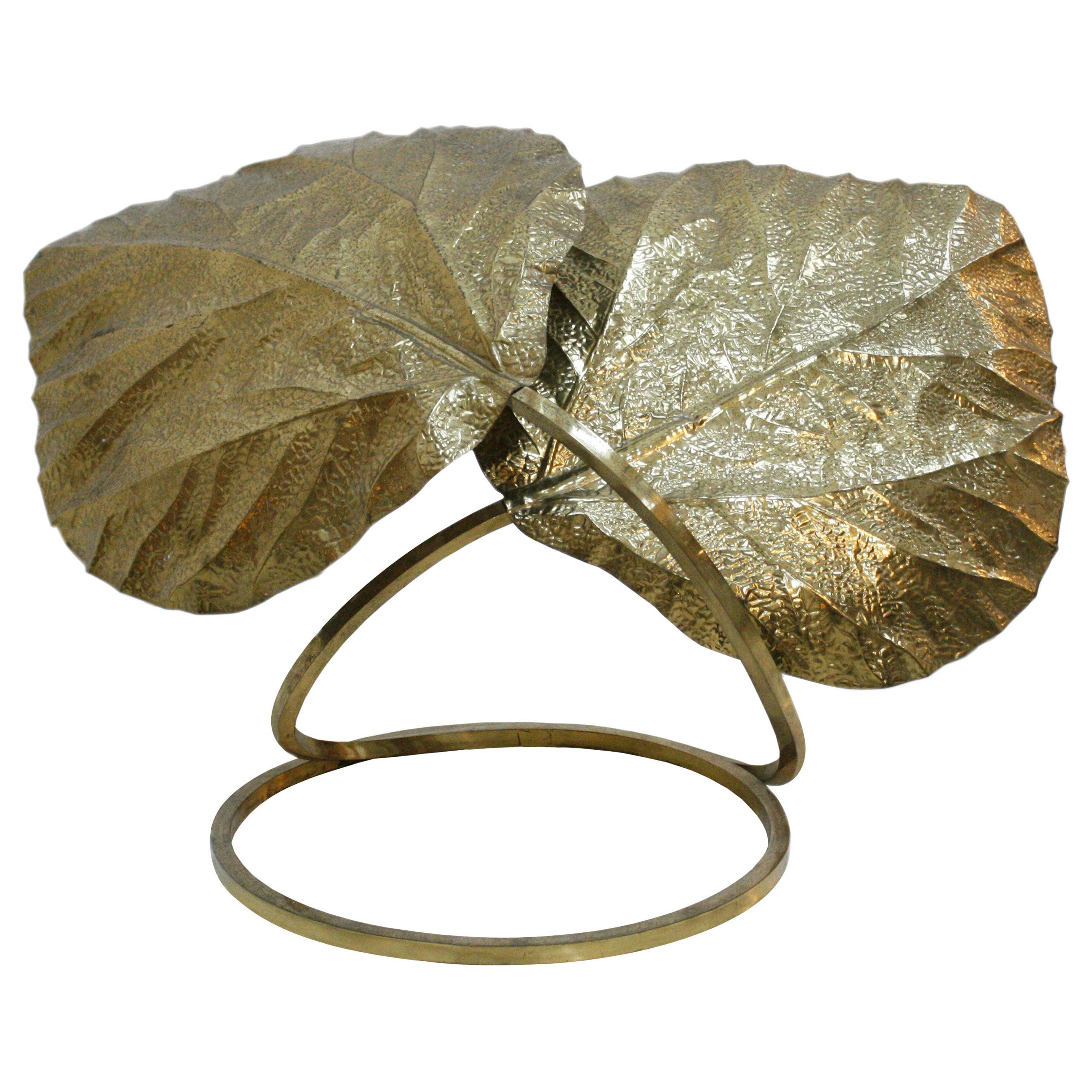 Tommaso Barbi Mid-Century Modern Italian Brass Leaves Shape Table Lamp For Sale