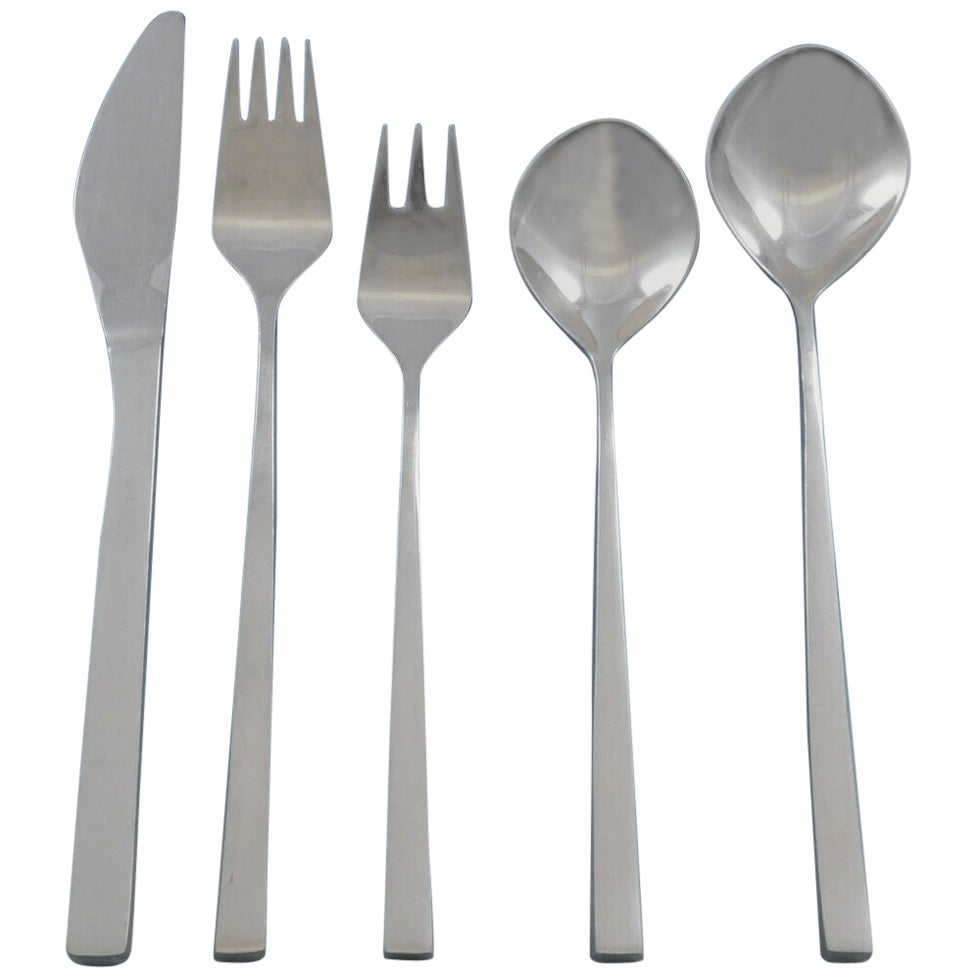 125 Piece Stanley Roberts Stainless Steel "Astro" Pattern Flatware Set