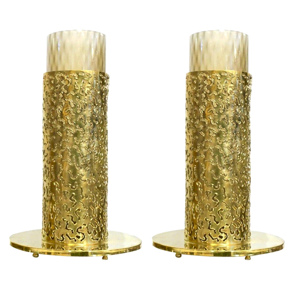 1980 Italian Brutalist Pair of Cream Beige Murano Glass Round Brass Table Lamps For Sale