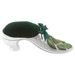 Coussin d'épingles à chaussures victorien en argent sterling et calcédoine