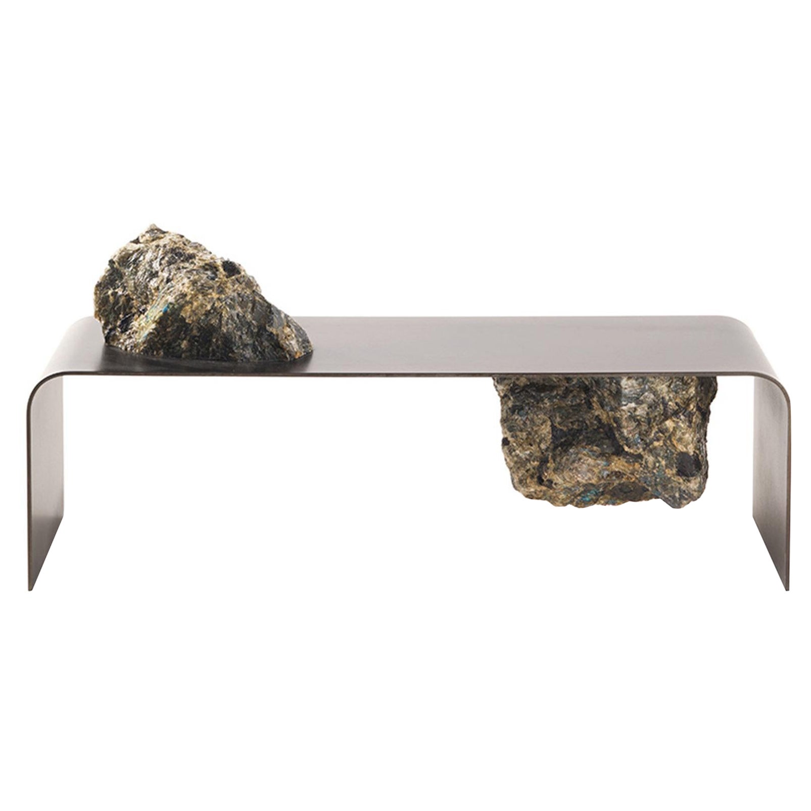 Centre de table en aggloméré du 21e siècle avec éléments en labradorite brute par CTRLZAK