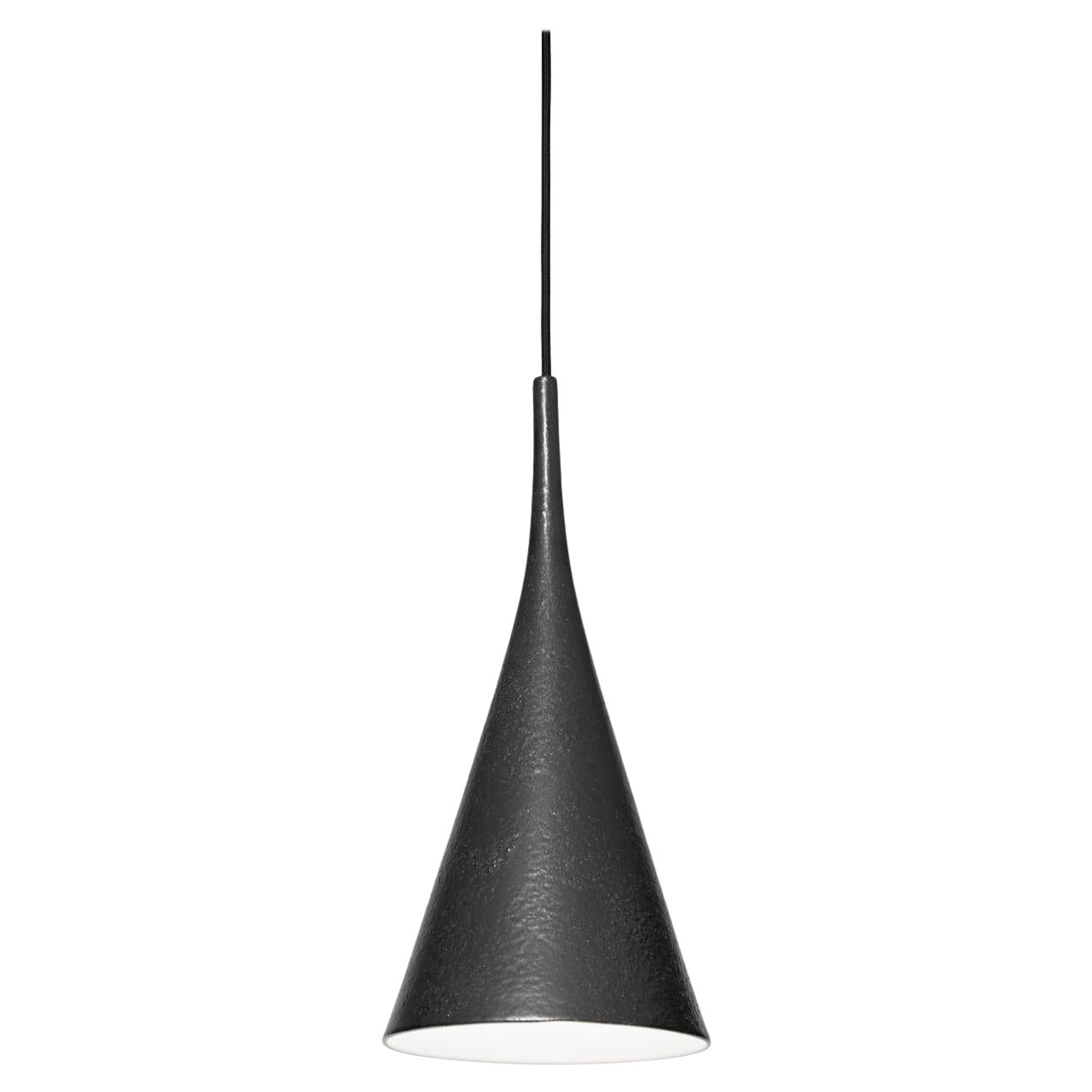 Ciondolo in ceramica "Lambada Savu" di Samuli Naamanka in nero per Innolux