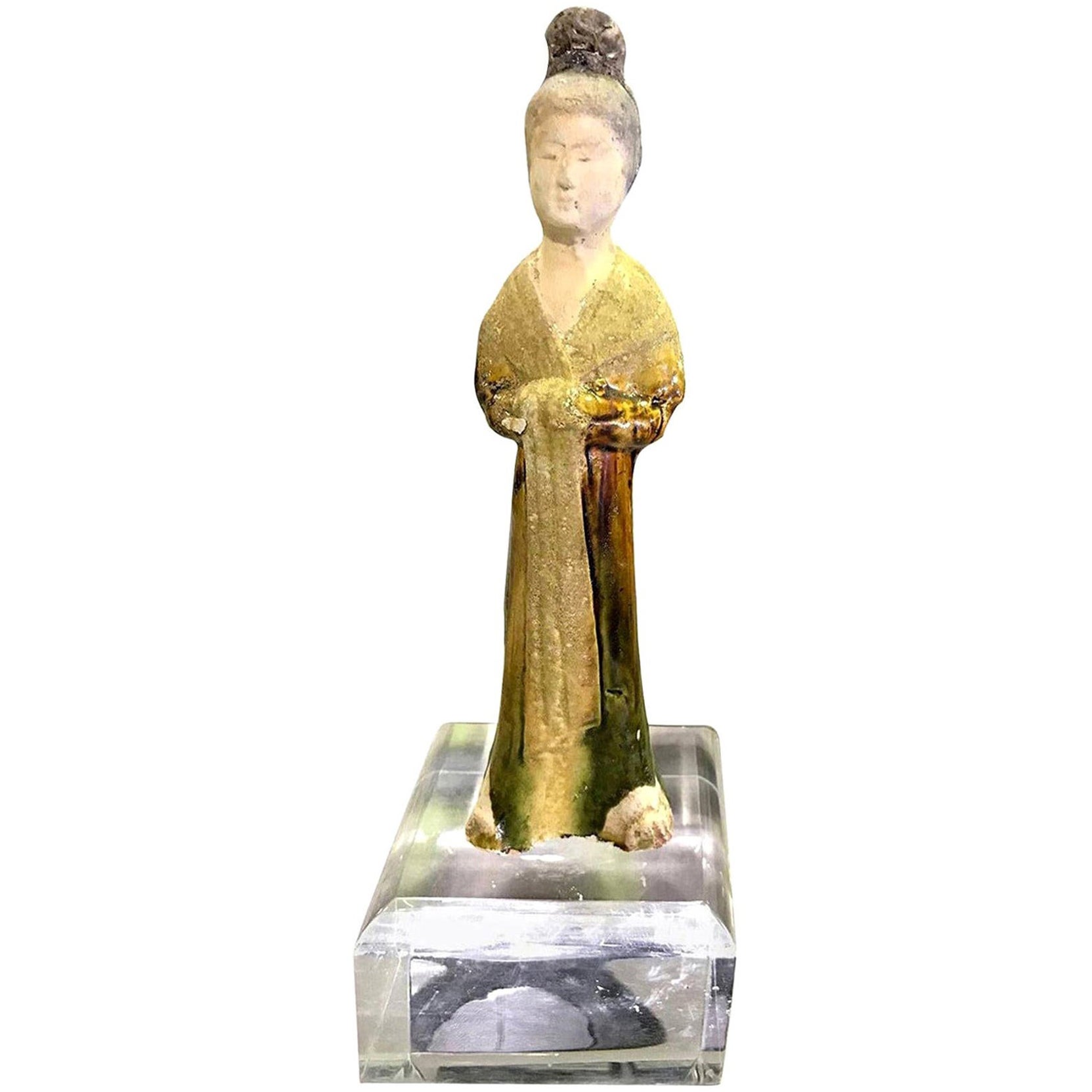 Glasierte Schlammfigur der Hof Lady Tang-Dynastie mit Ständer aus chinesischer Keramik im Angebot