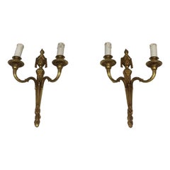 Pareja de apliques de bronce estilo Luis XVI, franceses, hacia 1940