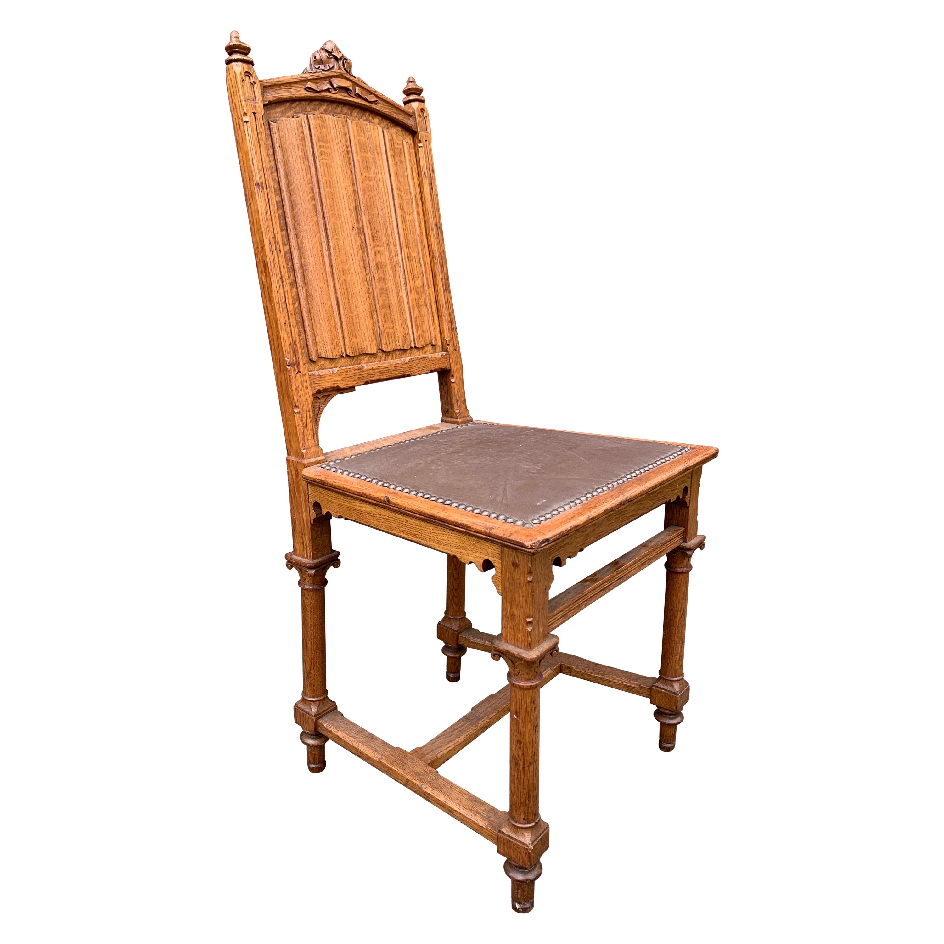 Antique Hand Carved Tiger Oak Gothic Revival Desk or Hall Chair w. Leather Seat For Sale