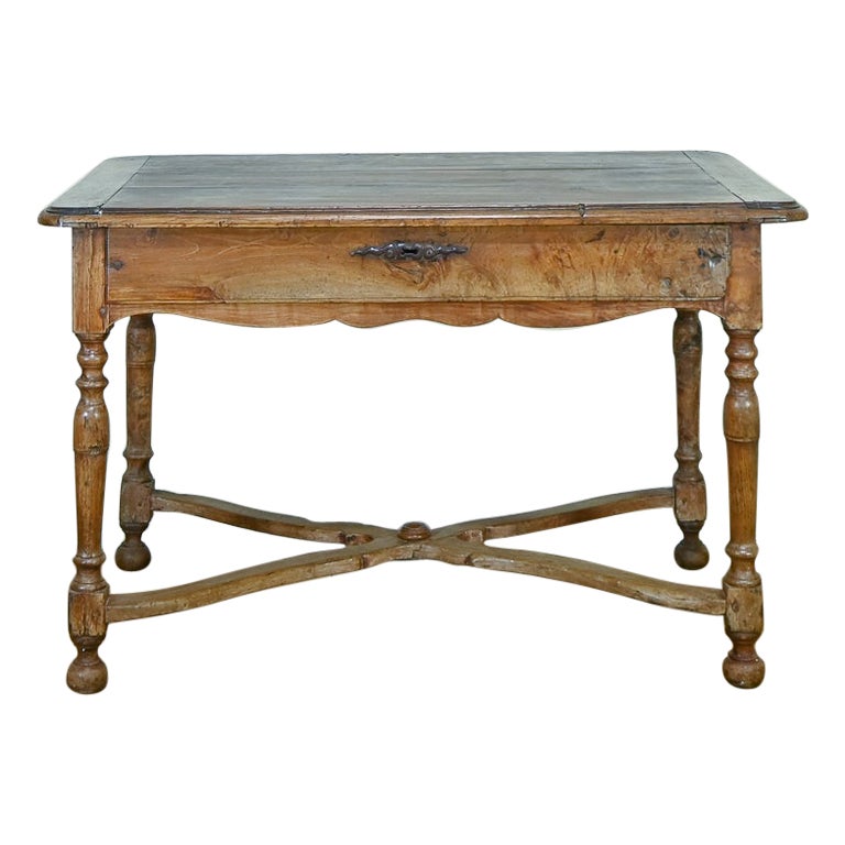 Table d'appoint en châtaignier du XIXe siècle - Bureau en vente