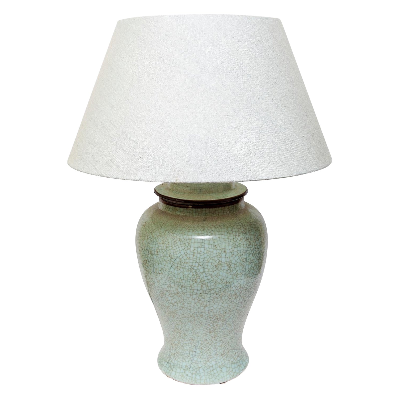 Lampe de bureau vase céladon avec couvercle et abat-jour sur mesure chinois