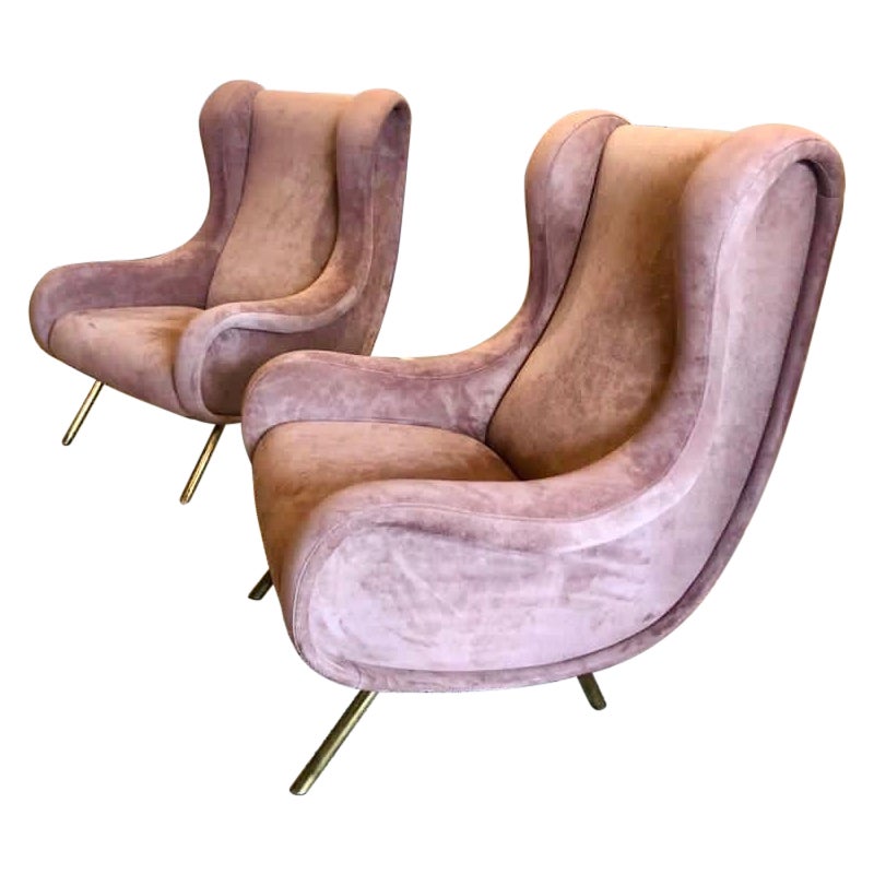 Paire de fauteuils senior Marco Zanuso pour Arflex en cuir de daim rose opaque