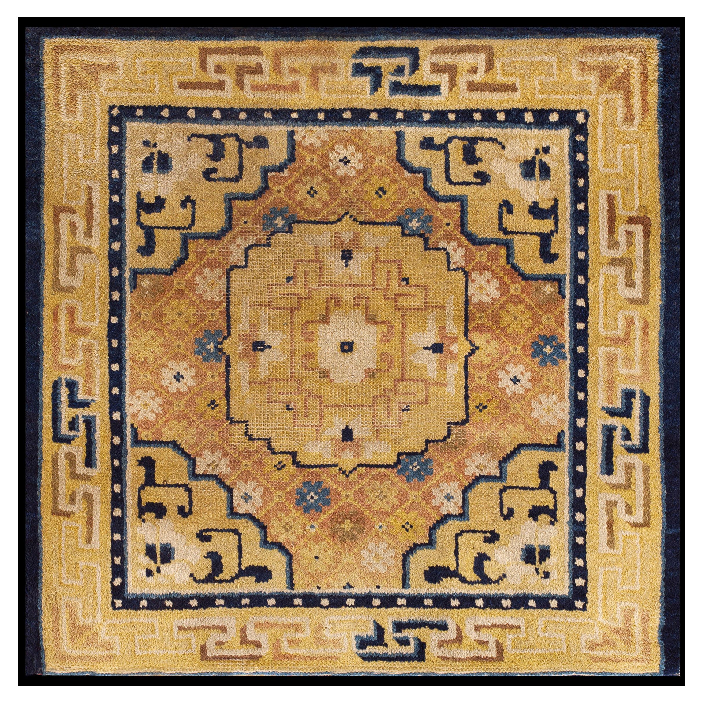 Early 19th Century Chinese Ningxia Rug ( 2'4" x2'4" -72 x 72 ) For Sale