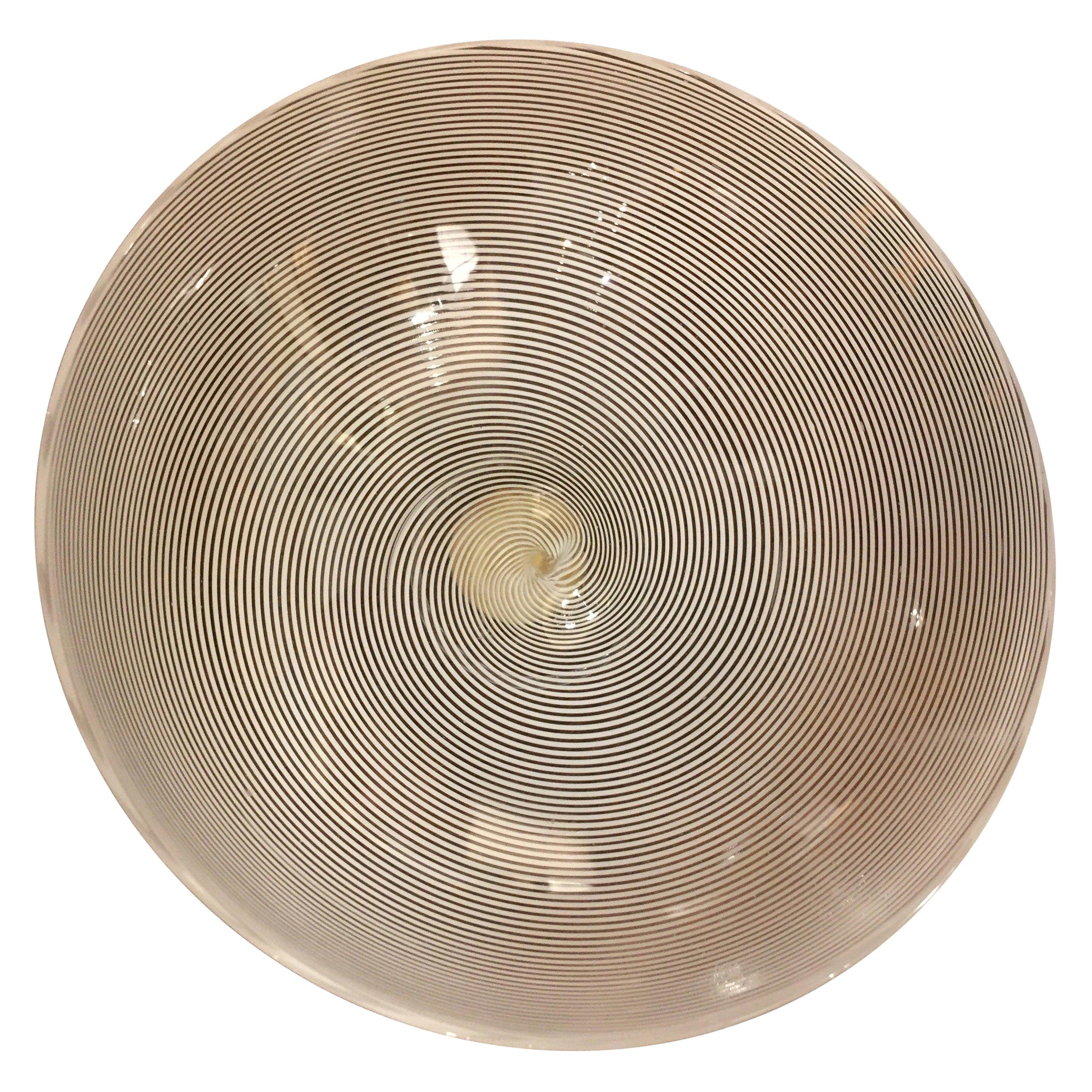 Barovier Toso Murano Art Glass Vide Poche White Spiral Filigree Design, 1950 For Sale