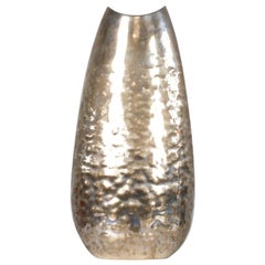 Luigi Genazzi Ovoidal Vase in Hammered Silver by Calderoni Jewels 20th Italy 