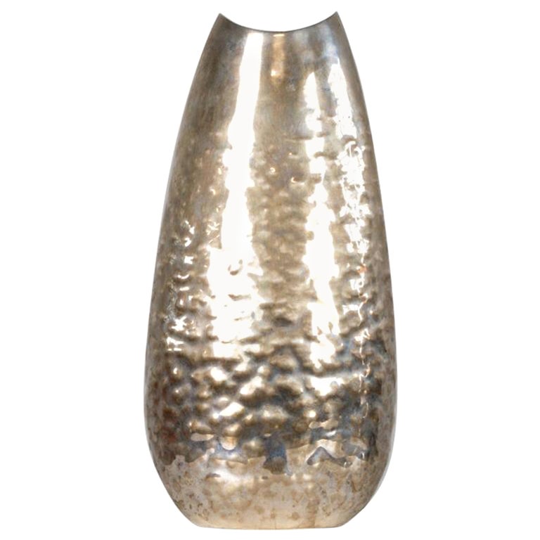Luigi Genazzi Ovoidal Vase in Hammered Silver by Calderoni Jewels 20th Italy  For Sale